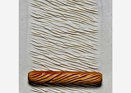 Diagonal Ridges Hand Roller