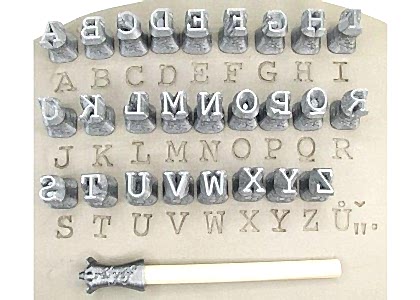 Relyef Tools: Alphabet Uppercase 10mm - Courier