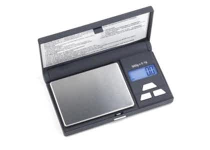 Ohaus Electronic Scale: YA102